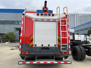 Vente directe du fabricant, camion de pompiers, quatre roues motrices, diesel, transmission manuelle - Product Image 3