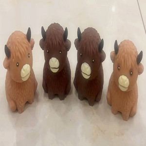 Jouet à presser et à calisser pour enfants, Vache des Highlands écossaise, Gadget anti-stress à la maltose, Jouet de décompression pour la paume de la main - Product Image 2