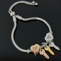 Bracelet en acier inoxydable à breloques en trois dimensions Ensemble de bijoux de luxe à la mode rapide Big Love Bangle
