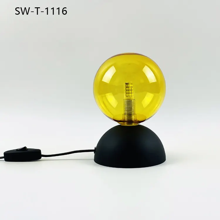 Nordique postmoderne mode verre personnalité contracté chambre chevet lampe de bureau Art créatif lampe de bureau avec le meilleur prix