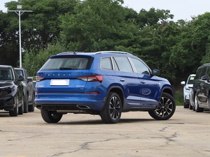 Bon <span class=keywords><strong>prix</strong></span> pour 2025 <span class=keywords><strong>Skoda</strong></span> <span class=keywords><strong>Kodiaq</strong></span> TSI380 7 places 4WD toit ouvrant phare SUV de taille moyenne marchandises en stock voiture de vente chaude au port - Product Image 6