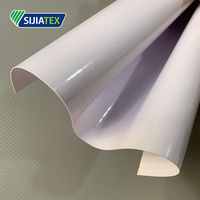 Matériaux pour conduits de ventilation, conduits d'air pour systèmes de ventilation en tissu enduit de PVC