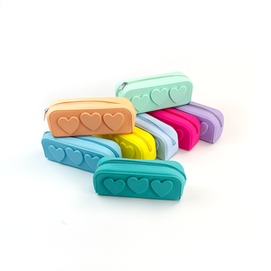 À la mode mignon <span class=keywords><strong>coeur</strong></span> forme Silicone pochette Portable papeterie étui avec fermeture éclair grande capacité doux sac de maquillage - Product Image 1