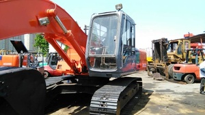 HITACHI EX200-1รถขุดไฮดรอลิกใช้แล้วผลิตภัณฑ์ที่น่าเชื่อถือชิ้นส่วนหลักของเครื่องยนต์อีซูซุรุ่น2018 100% รับประกัน1ปี - Product Image 4