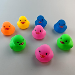5,5 cm <span class=keywords><strong>patito</strong></span> de goma colorido flotante BB llamado baño playa <span class=keywords><strong>piscina</strong></span> fiesta PVC <span class=keywords><strong>patito</strong></span> regalos promocionales OEM - Product Image 2