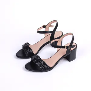 Летние новые модные женские черные одноцветные сандалии с открытым носком