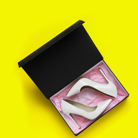 Premium anpassbare Full Pink High Heels Magnet box mit zweiseitigen Drucks tilen und Finishing-Option