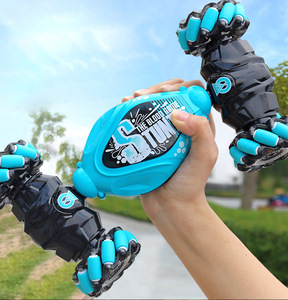 Điều khiển từ xa Xe đồ chơi cử chỉ cảm biến diễn viên đóng thế xe xoay điều khiển từ xa off-road Xoắn đồ chơi chuyển đổi xe Quà Tặng - Product Image 2