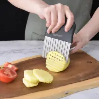 Hoge Kwaliteit Rvs Golvend Blade Keuken Crinkle Snijders Franse Fry Potato Slicer Plantaardige Ui Aardappel Cutter
