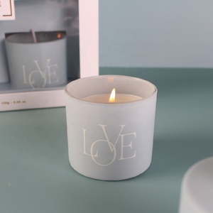 Ensemble cadeau RAINCOAST - Diffuseur de roseaux de luxe 70 ml et bougie en cire de soja 100 g - Coffret cadeau pour la Saint-Valentin - Product Image 5