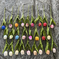Vente en gros de fleurs artificielles de haute qualité, réalistes, douces au toucher, en PU, bouquet de tulipes pour mariage, décoration d'hôtel