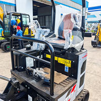 Mini-excavatrice sur chenilles CT12BP de 1,2 tonne avec godet de 0,03 m³, profondeur de creusement de 1809 mm, oscillation de la queue de 806 mm pour la construction et l'aménagement paysager