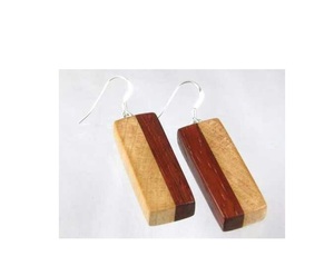 Boucles d'oreilles en bois recyclé faites à la main à la mode en gros avec fil de boucle d'oreille pour les occasions d'anniversaire et les cadeaux - Product Image 1