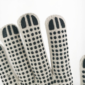 Gepunktete Arbeits handschuhe aus Baumwolle Bequeme und atmungsaktive rutsch feste einseitige PVC-zertifizierte EN388 für den Bau-günstig! - Product Image 4