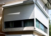 Fenêtres à volet roulant en aluminium motorisées automatiquement Rideaux coulissants en verre de sécurité électrique au design moderne à enrouler pour la maison et le bureau