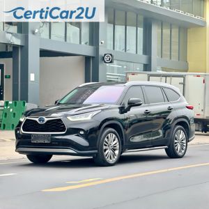Nuevo Highlander Hybrid AWD Platinum <span class=keywords><strong>2022</strong></span> de <span class=keywords><strong>7</strong></span> plazas, 2.5L R20, Volante a la Izquierda, Cuero Oscuro, Ahorro de Combustible, Potente, Techo Panorámico - Product Image 1