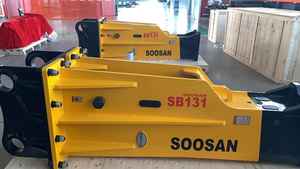 SOOSAN Disjoncteur hydraulique SB131 Silence de type boîte adapté aux excavatrices 30-45 tonnes pour les travaux de construction et de démolition - Product Image 2