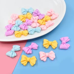 Lindos lazos de resina con forma de lazo, cabujones planos de dibujos animados, sets para manualidades DIY y adornos para álbumes de recortes. - Product Image 3