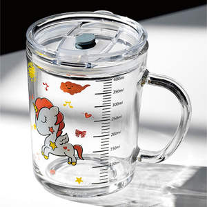 Poignée de tasse d'eau graduée pour enfants en <span class=keywords><strong>verre</strong></span> de dessin animé R2508-677 pour le petit déjeuner étudiant à usage domestique également pour les tasses de lait en poudre - Product Image 1