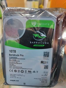 ฮาร์ดดิสก์ภายในขนาด 10TB รุ่น ST10000VX0004 SkyHawk ความเร็ว 7200RPM หน่วยความจำ 256MB ความเร็ว 6Gb/s ขนาด 3.5 นิ้ว ประเภทฮาร์ดดิสก์ภายใน รุ่น ST10000VX0004 สำหรับการเฝ้าระวัง - Product Image 5