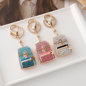 Porte-clés de luxe personnalisé en alliage de zinc avec cristaux brillants, incrusté de strass, mini décoration de sac, cadeau étanche – Grande Vente - Product Image 5