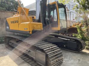 Excavadora Volvo EC210BLC usada de alta eficiencia Horas DE TRABAJO bajas en stock para la venta en Shanghai - Product Image 2