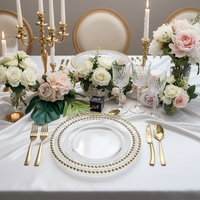 Assiettes de présentation en verre transparent de 13 pouces en forme de pétale avec bordure dorée ou argentée pour la décoration de tables de mariage, banquets et fêtes - Vente en gros
