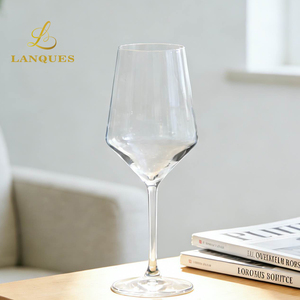 Verres à vin rouge et à <span class=keywords><strong>champagne</strong></span> <span class=keywords><strong>de</strong></span> conception européenne Lanques, compatibles lave-vaisselle, pour la maison, l'hôtel et les événements. - Product Image 1