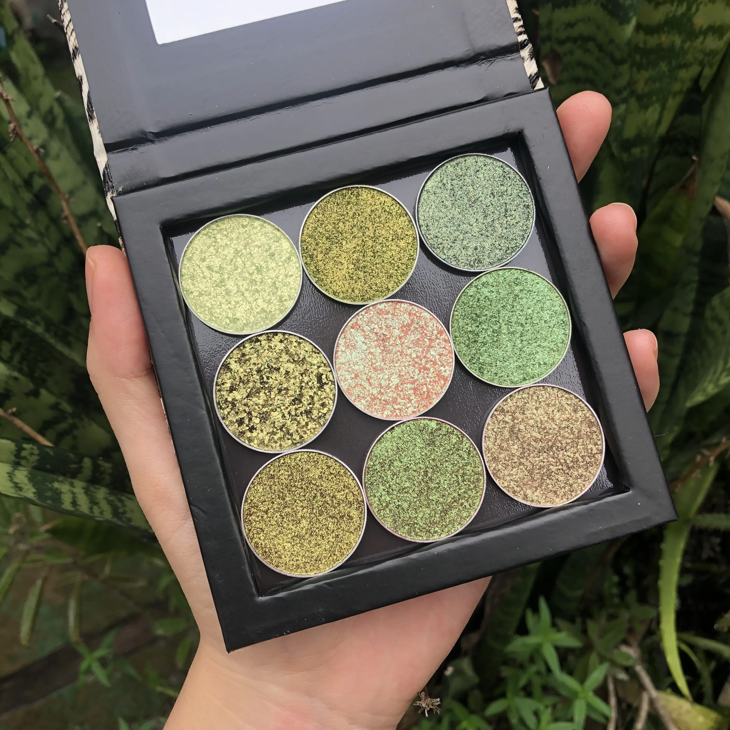 Private Label Makeup Duochrome Eyeshadow Palette Cosmetics