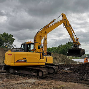 <span class=keywords><strong>Shantui</strong></span> SE130รถขุดตีนตะขาบหนัก13ตันสินค้าใหม่ - Product Image 1