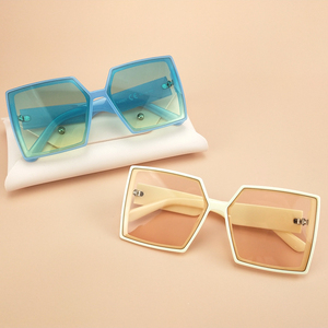 EUGENIA Moda UV400 Logotipo personalizado Cuadrado <span class=keywords><strong>Marco</strong></span> grande Tonos negros Gafas de Sol de marca de lujo Gafas de Sol de gran tamaño <span class=keywords><strong>River</strong></span> 2024 - Product Image 6
