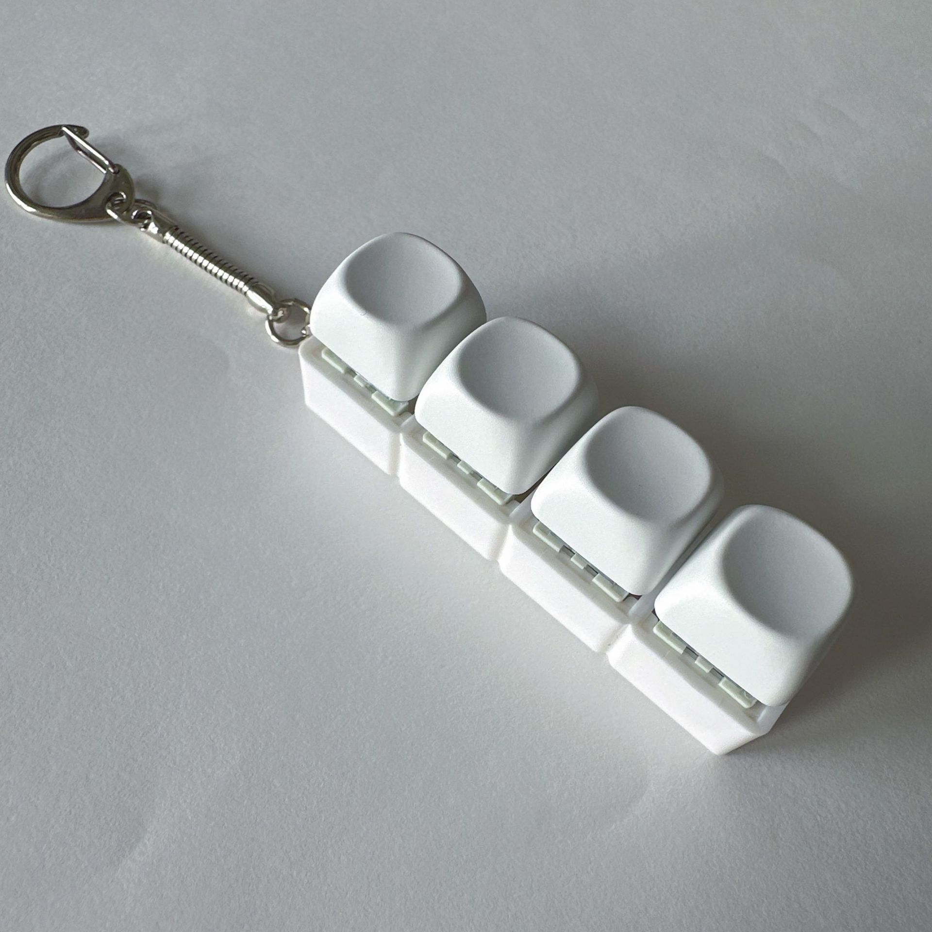 Four-key white shell-round white