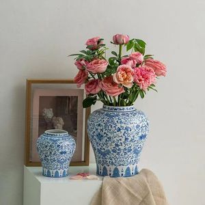 Vaso in Argilla Antico in Vendita, Vasi in Porcellana Blu e Bianca, Vaso in Ceramica Celadon per Decorazione Casa e Composizioni Floreali - Product Image 3