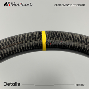 Amélioration de l'intérieur de la voiture pour Lamborghini Urus 2019-2025, volant personnalisé en fibre de carbone avec poignées en cuir noir - Product Image 4