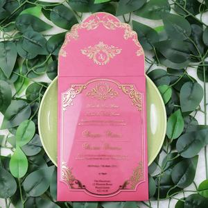 Carte d'invitation en acrylique transparent feuille d'or avec timbre chaud élégant personnalisé avec <span class=keywords><strong>enveloppe</strong></span> de poche en <span class=keywords><strong>dentelle</strong></span> rouge bordeaux - Product Image 1