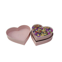 Nouvelle conception, ensemble de trois pièces, boîte à fleurs en carton en forme de cœur avec couvercle à fenêtre en PVC pour l'emballage de cadeaux