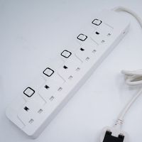 HOT BETA Çoklu Anahtarlı Elektrik Priz Uzatma Kablosu İngiliz Tipi Priz 5 Çıkışlı 13A Anma Akımı Aşırı Yük Koruması PC Özelleştirilebilir