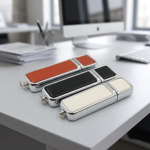 Memoria USB de Cuero con Logotipo Personalizado, Regalos Corporativos, USB 2.0 de 4Gb, 8Gb, 16Gb, 32Gb, 64Gb, Fabricante Chino - Product Image 4