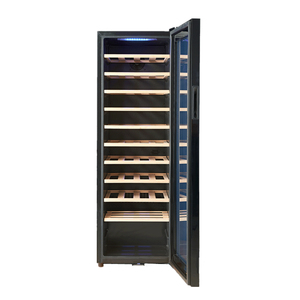 Mini refrigerador de vino con puerta de vidrio, Bodega de vino negro, Enfriador de bebidas de vino - Product Image 1