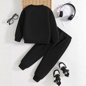 Tenue noire pour petits garçons, sweat-shirt à col rond avec lettres imprimées et pantalon de <span class=keywords><strong>jogging</strong></span> à taille élastique, ensemble de vêtements décontractés pour <span class=keywords><strong>enfants</strong></span> - Product Image 2