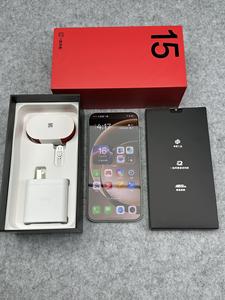 Smartphone OPPO One Plus 15 5G à succès avec Snapdragon 8 Elite Gen5, écran 6,78 pouces 165 Hz, batterie 7300 mAh et charge rapide 120 W - Product Image 4