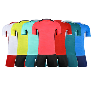 Maillot de football de qualité supérieure, <span class=keywords><strong>nouveau</strong></span> style sportswear pour adultes, uniforme de football personnalisé, maillot de sport de football, t-shirt de football pour hommes - Product Image 1