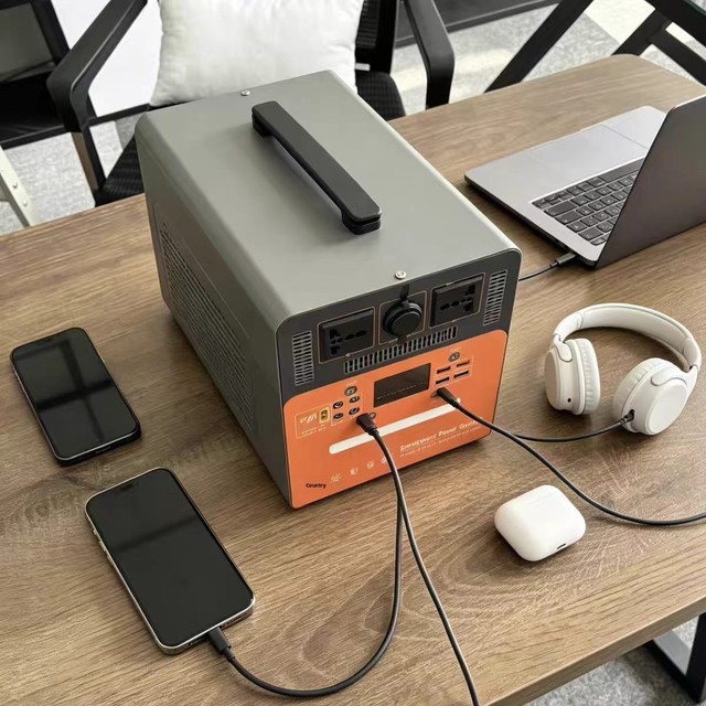 220V Lithium Ion Outdoor Portable Power Station 1500W High-Power Large-Capacity Emergency Backup Battery for Power Outages