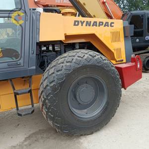 เครื่องอัดฐานถนนแบบใช้ CA301D เดียว dynapac ลูกกลิ้งสั่นสะเทือนแบบสวีเดนกำเนิดหนัก - Product Image 3