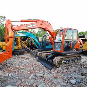 รถขุดตีนตะขาบ Doosan DX75/DX60 มือสองขายดี พร้อมใบมีดบูลโดเซอร์ บุ้งกี๋ 0.2 ลบ.ม. น้ำหนัก 7.5 ตัน มอเตอร์/ปั๊ม กำลัง 45.8 กิโลวัตต์ - Product Image 3