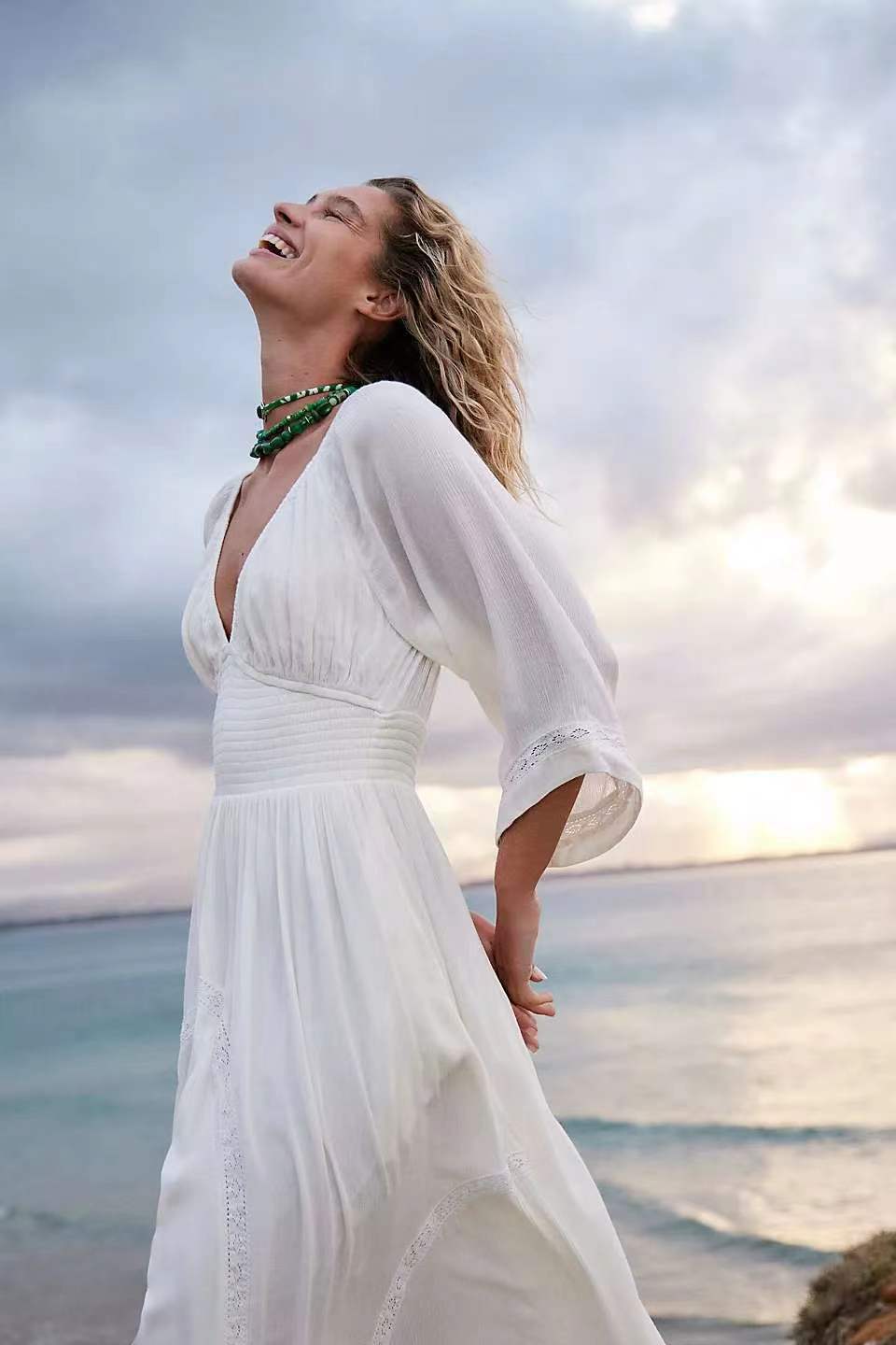 Abito bianco, stile bohémien, senza spalline, senza spalline, in pizzo, senza schiena, fluente, linea ad A, spiaggia, maxi abito lungo da spiaggia, taglie 54, Azzurro, M