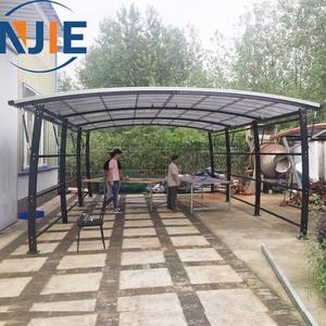 Abri de voiture en métal de style moderne simple Panther Creek avec filet d'ombrage, <span class=keywords><strong>bois</strong></span> traité sous pression pour le stationnement des <span class=keywords><strong>voitures</strong></span> et le garage - Product Image 3