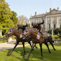 Sculpture d'art métallique, statue de Marcus Aurelius en bronze, idéale pour un centre commercial de style industriel.