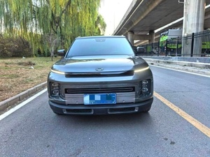 Buen Precio para Geely ICON Modelo <span class=keywords><strong>2020</strong></span> 1.5TD I9 BSG Sistema Híbrido Suave de 48V con Techo Solar Panorámico, Auto Usado, SUV Pequeño en Existencia - Product Image 2