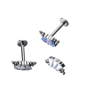 <span class=keywords><strong>Piercing</strong></span> Labret Fuxuan de Titanio ASTM F136 con 3 Circonitas Rectangulares y Tres Cuentas Laterales - Product Image 4